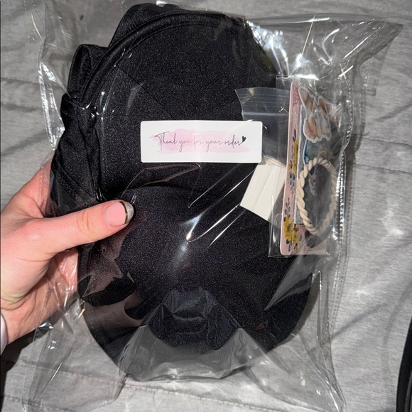 Victoria's Secret Black bling Bikini Set free gift included ! 🎁 💝 - Picture 16 of 16